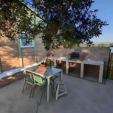 Familias Y Parejas Apartment